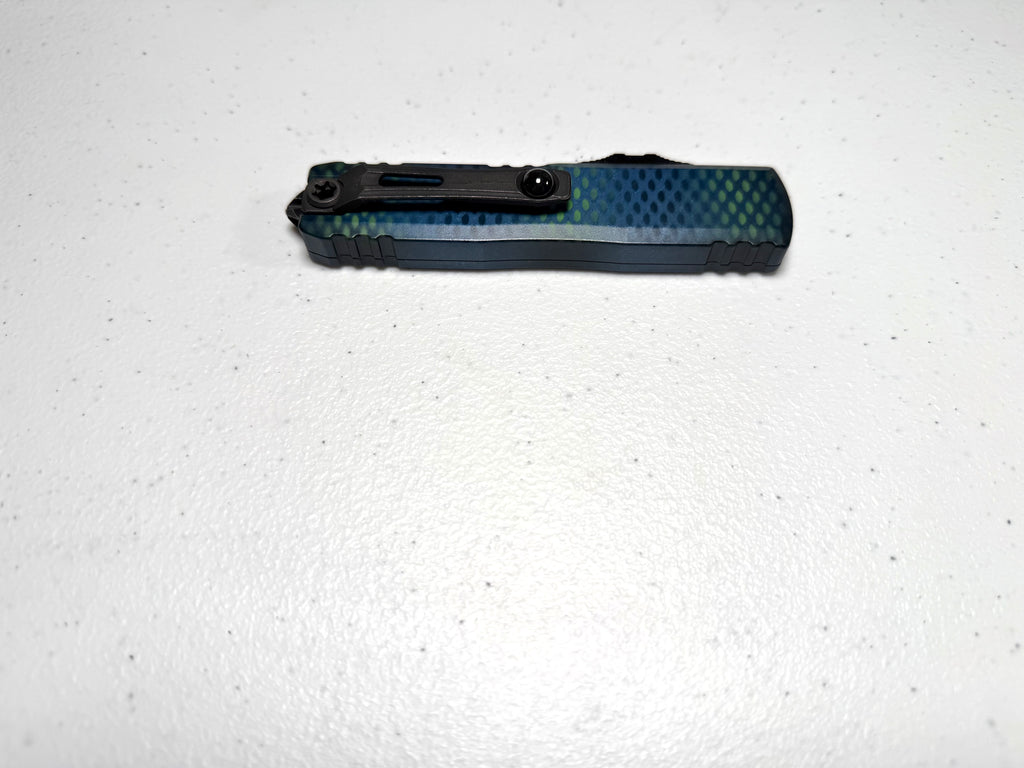 Microtech UTX-85 GEN IV D/E STANDARD BLUE X-51 SIGNATURE SERIES (12324-1BLX51s)