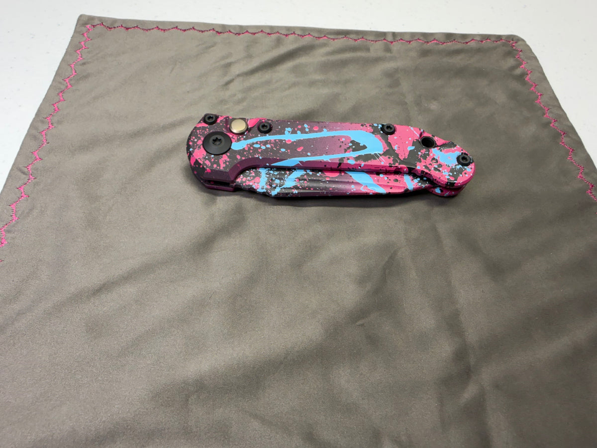 MicrotechL.U.D.T. Gen III T/E Signature Series Smooth Chassis Pink Black/ Light Blue Splatter Standard 1136S-1BKPK-LBSPLS)